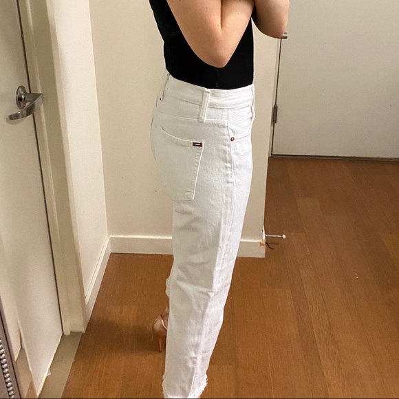 Alice + Olivia Slim Fit Jeans - Picture 7 of 8